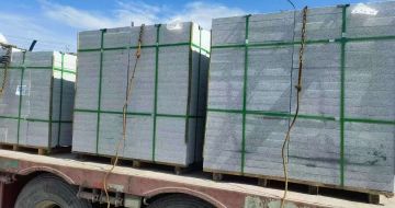 丹东 芝麻白花岗岩地铺石装车日常