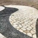 丹东 黄金麻冰裂纹地铺石工地铺装案例
