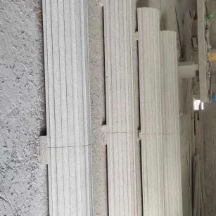 丹东 花岗岩厂家带你看白麻花岗岩门楼大柱柱皮