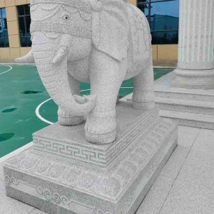 丹东 白麻花岗岩动物异形石雕-大象