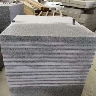 丹东 芝麻白5公分火烧地铺成品，900*400，规格可定制