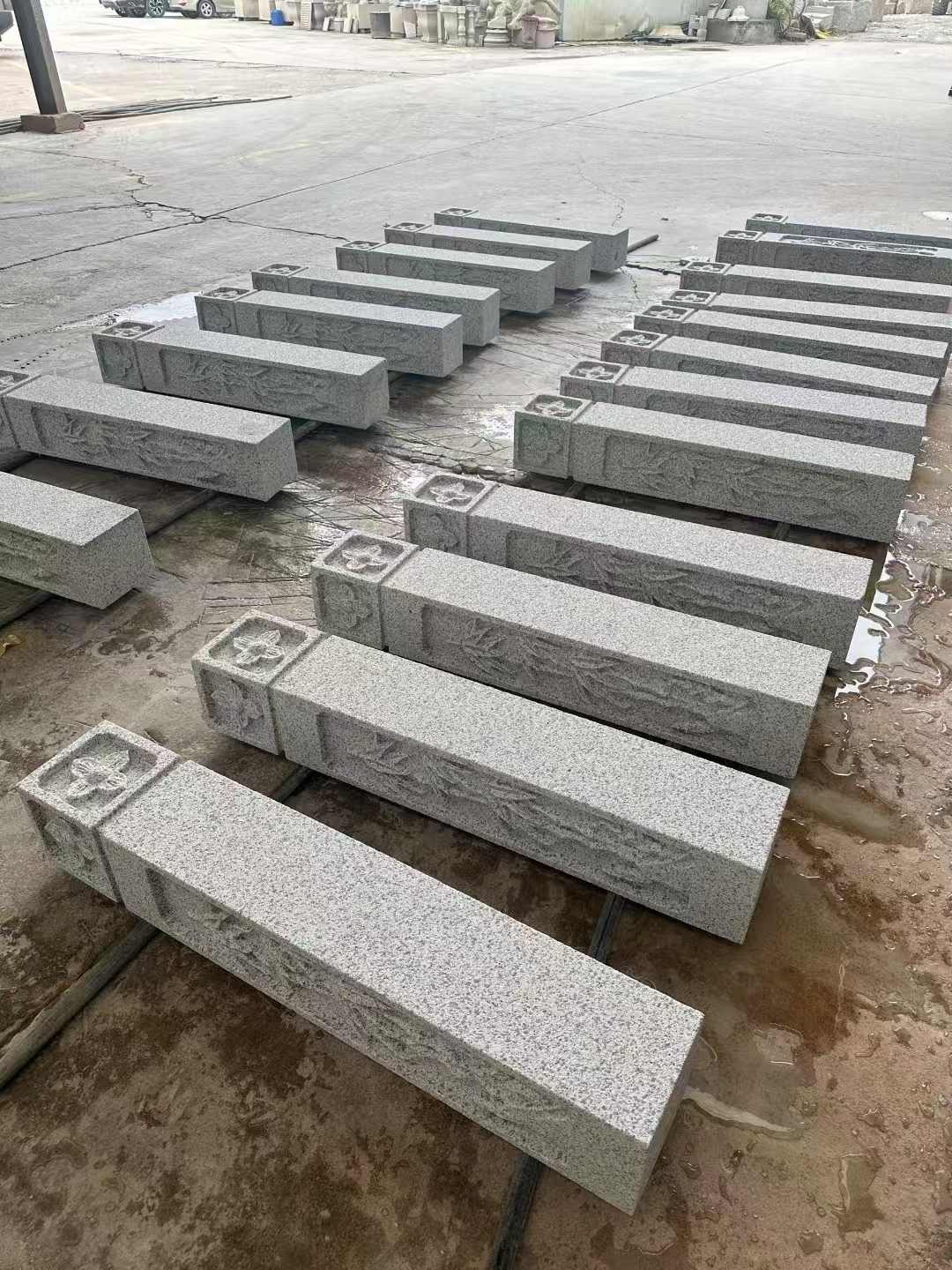 丹东 白麻方柱雕花防水