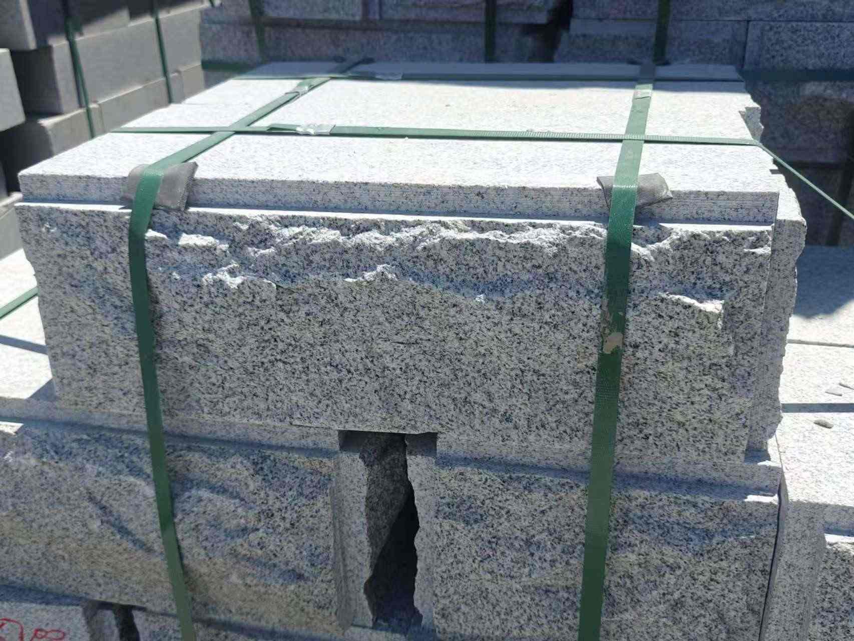 丹东 芝麻白花岗岩自然面成品