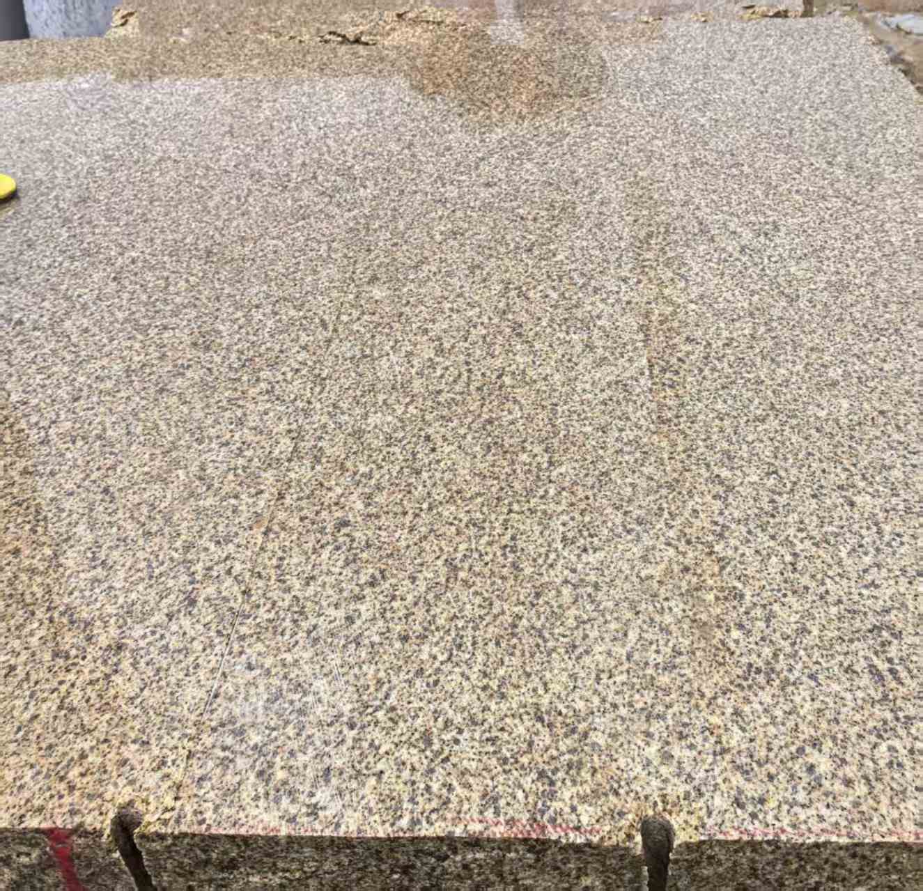 丹东 黄金麻花岗岩石材方料