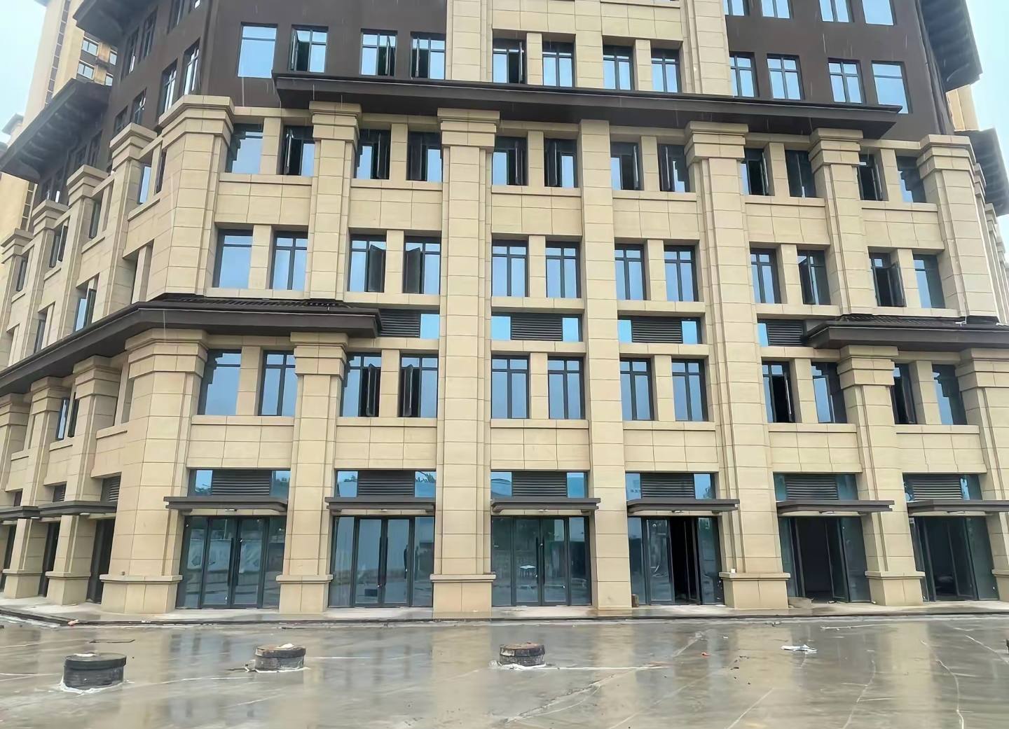 丹东 黄金麻花岗岩荔枝面小区外墙干挂