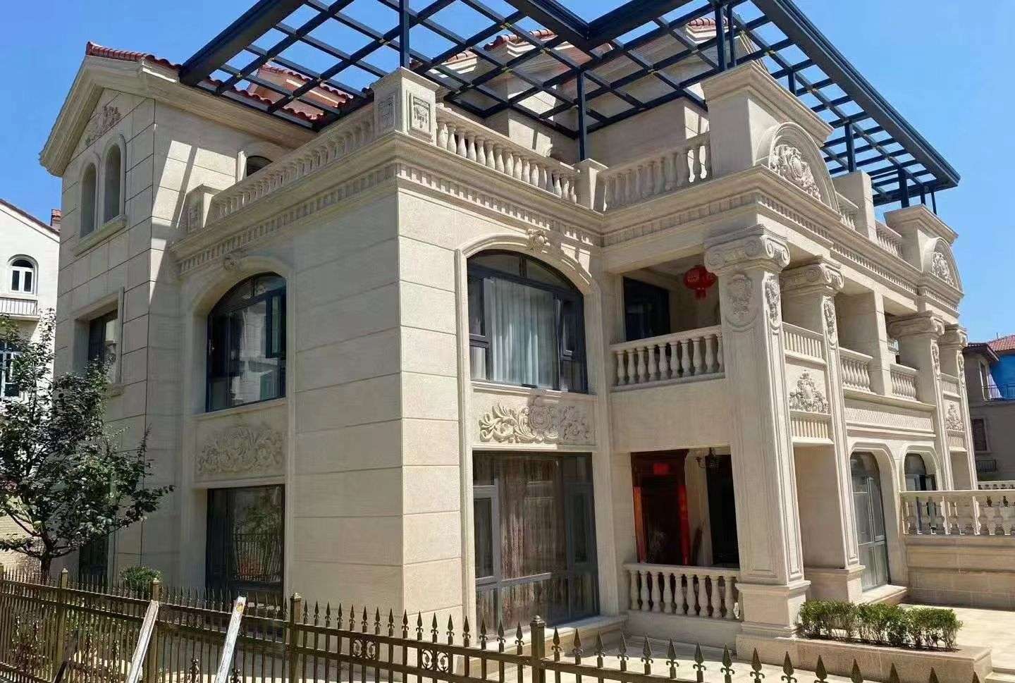 丹东 黄金麻花岗岩荔枝面别墅外墙干挂