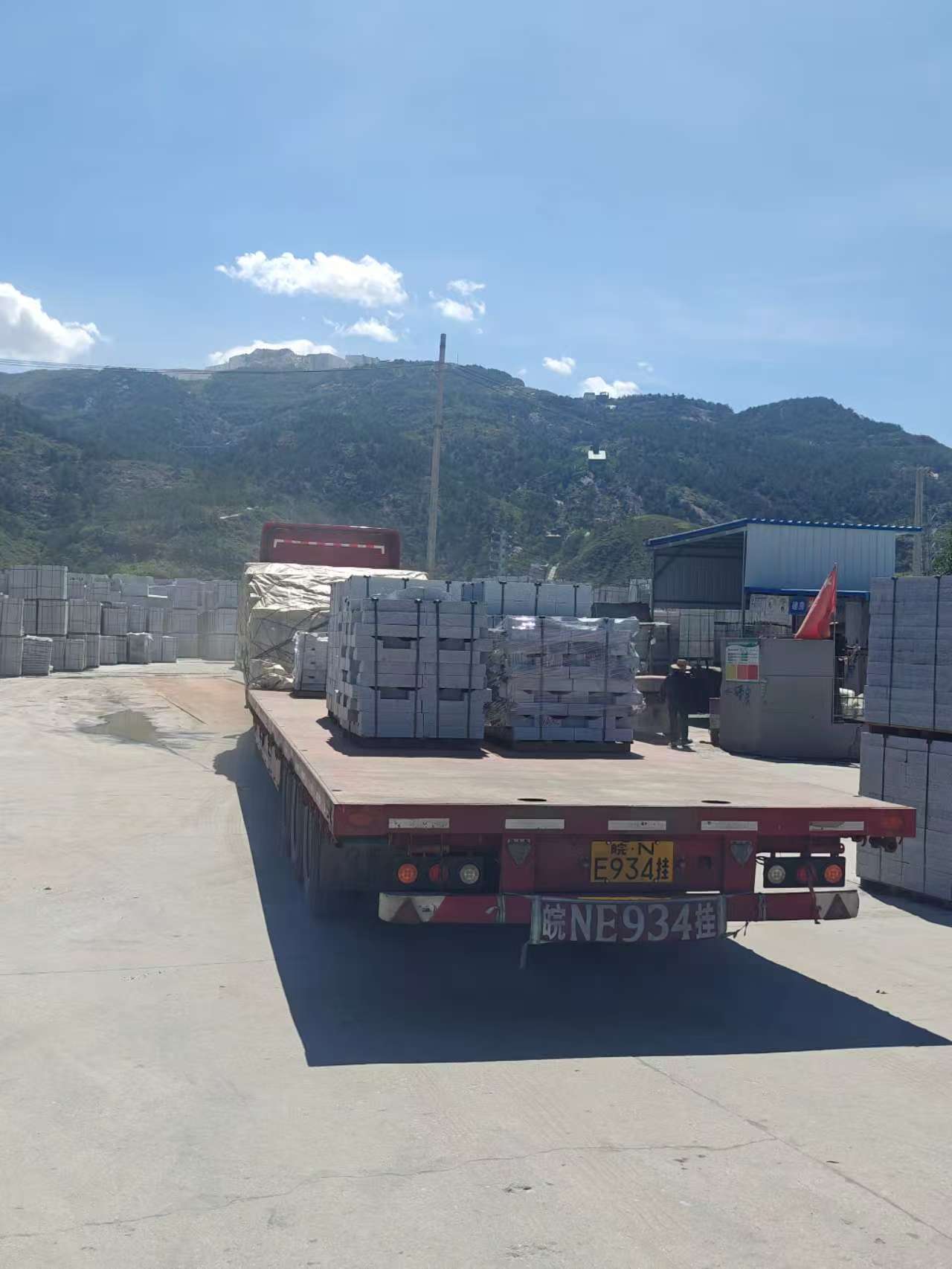 丹东 芝麻白仿形路沿石，直形路沿石