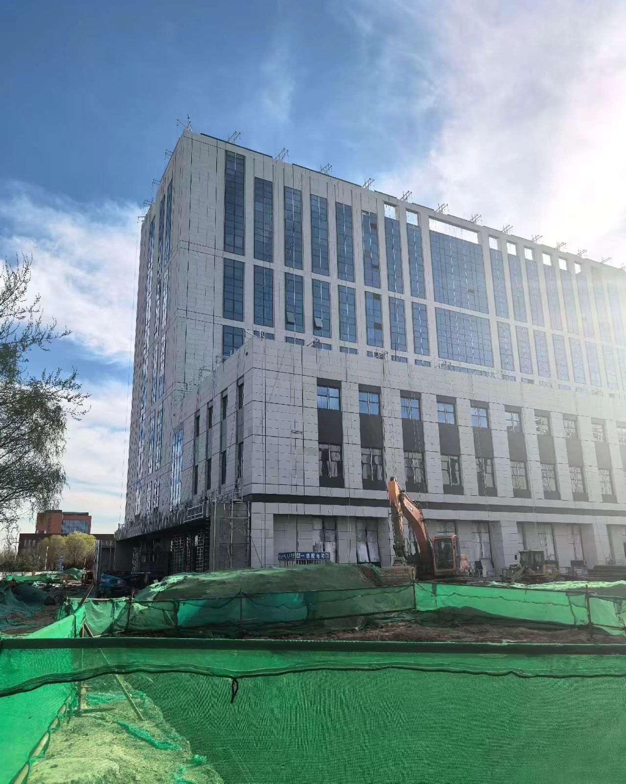 丹东 白麻花岗岩石材外墙干挂