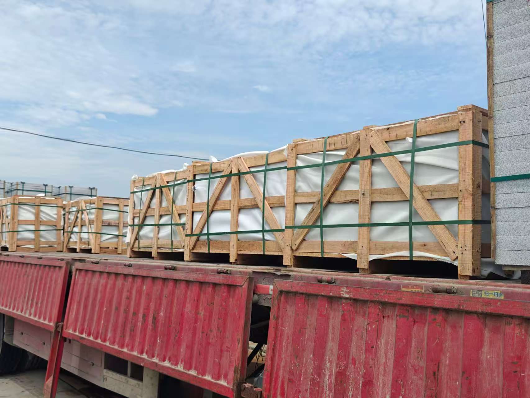 丹东 芝麻白花岗岩地铺石出口专车-泰国游