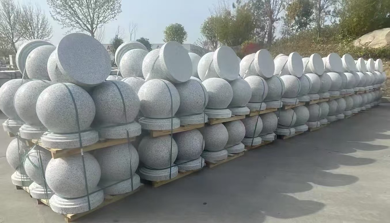 丹东 白麻花岗岩石材圆球，石球，挡车球，隔离球，景观石球，风水球等