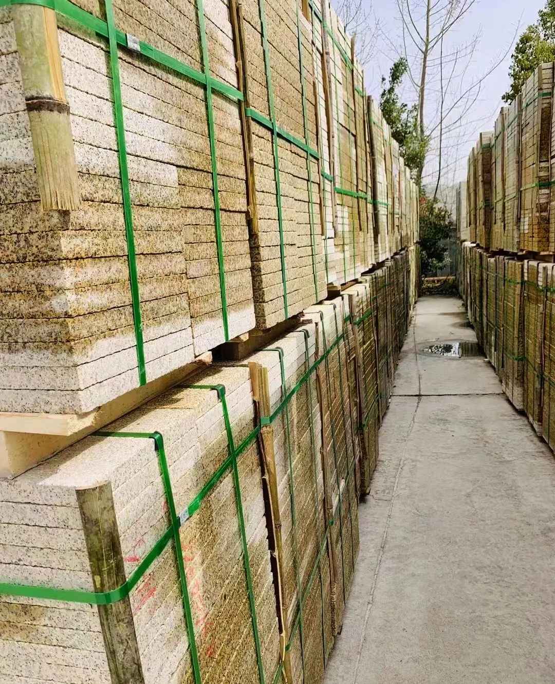 丹东 黄金麻花岗岩荔枝面地铺石