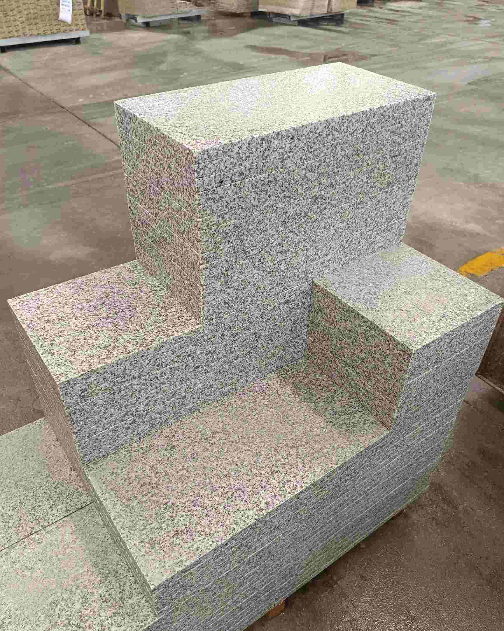 丹东 白麻花岗岩荔枝面地铺石